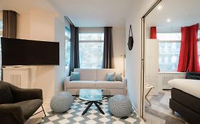 SUITE COCTEAU : au cœur de la Rive Gauche, neuf, design, 2/4/6 personnes